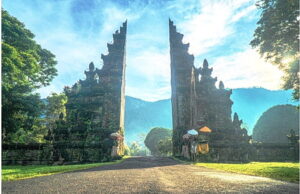 handara-gate_Pancasari, Bedegul_Indonesia